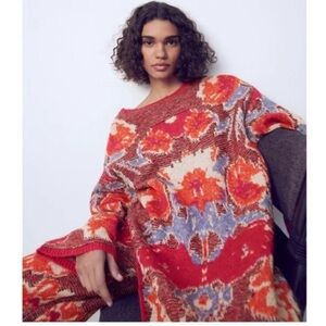 Zara Floral Jacquard Knit Tunic Sweater  Pink - New with tags sz- Medium